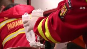 VIDEO Toreador închipuit, în stare gravă la spital! Bărbatul din Neamț are răni serioase